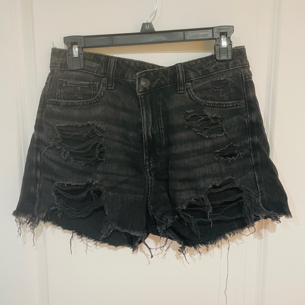 American Eagle Black Mom Short